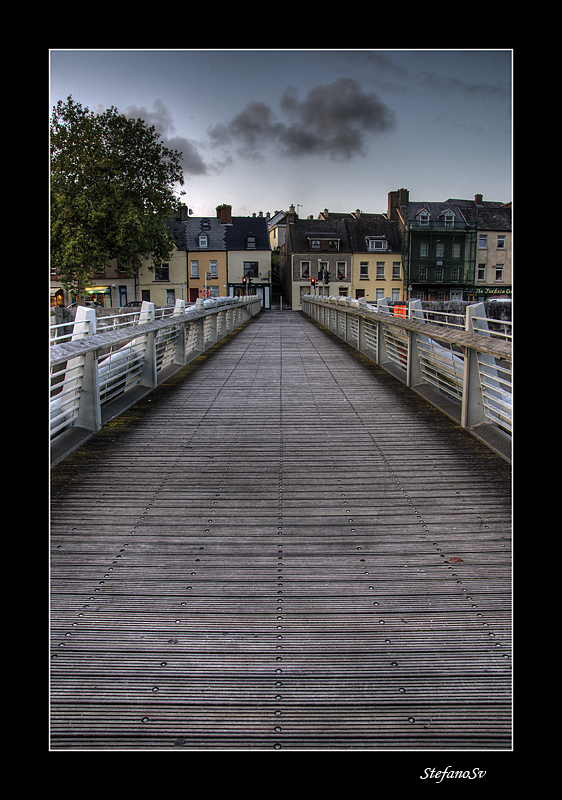 ...segui la retta via...