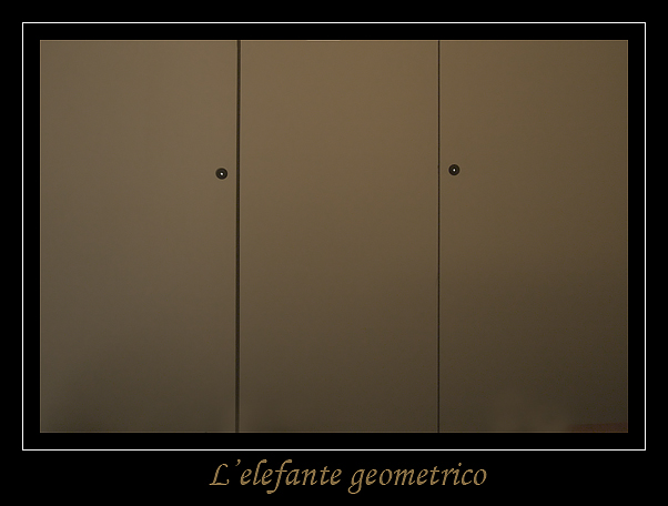 L'elefante geometrico (tramonto nel Masai Mara)