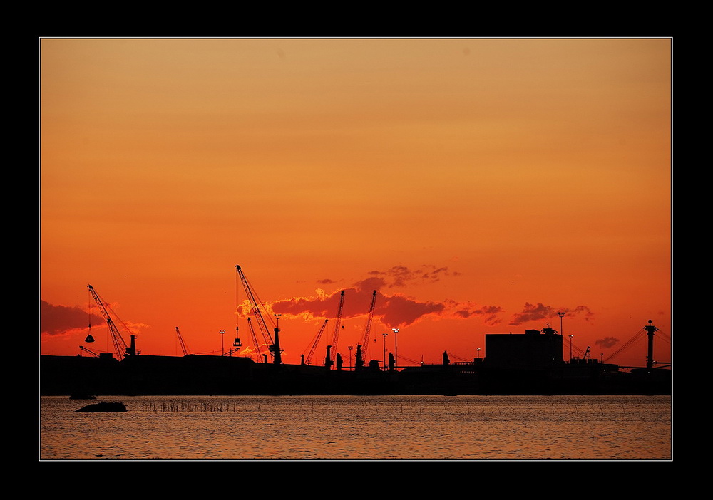 Tramonto sul porto