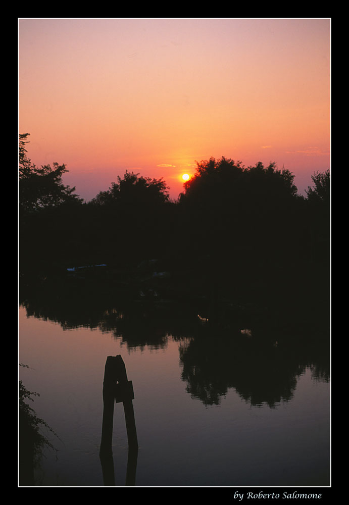 Tramonto sul canale