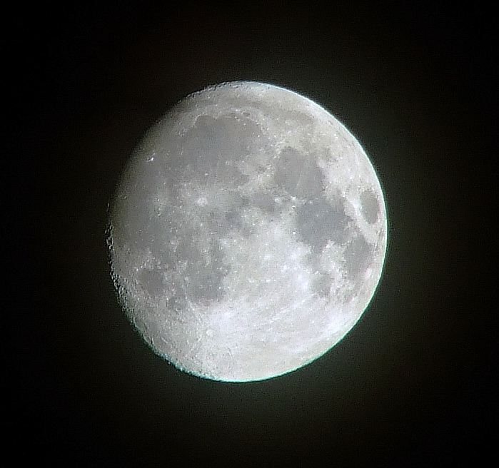 The moon & raynox dcr2020pro