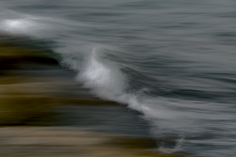 Onda su onda il mare mi porter� alla deriva, in balia di una sorte bizzarra e cattiva...