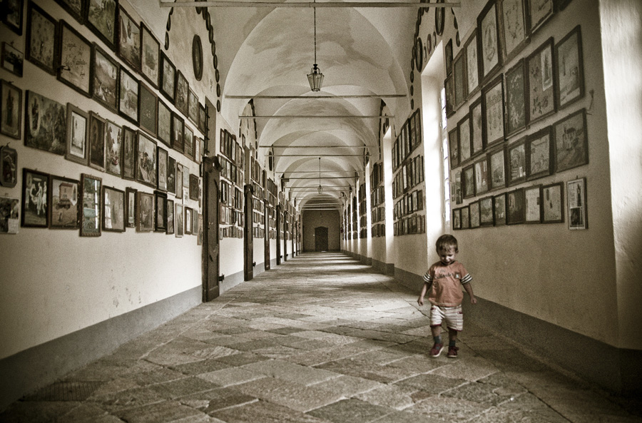 Oropa, corridoio ex voto