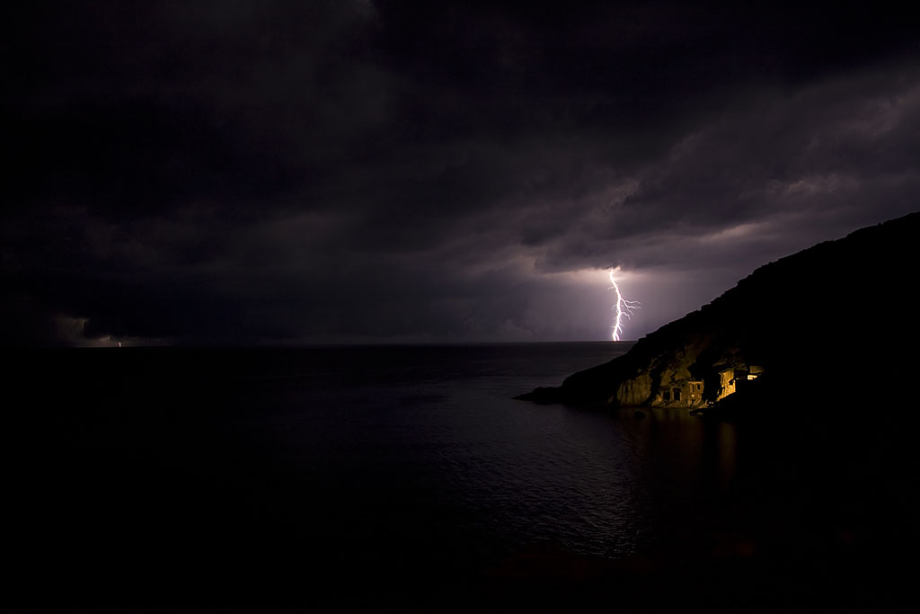 Tempesta in paradiso