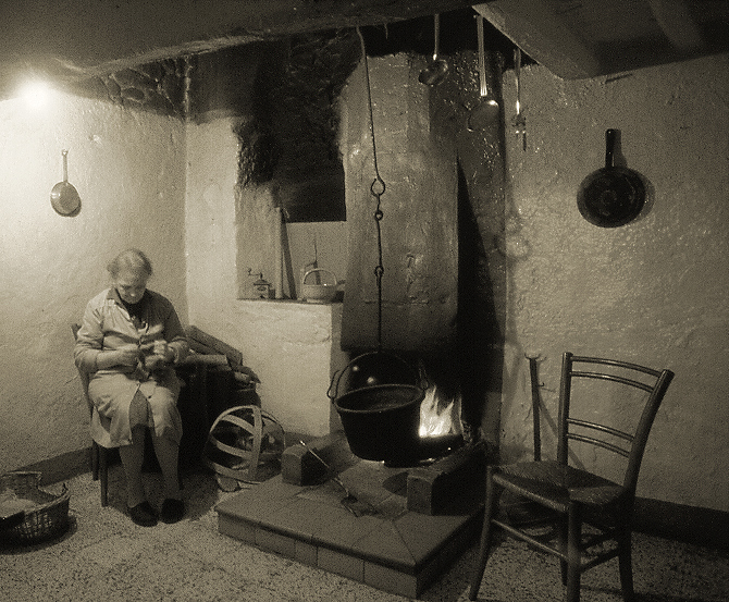 La nonna fa la calza