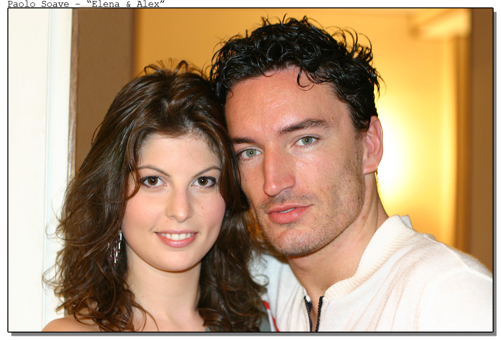 Elena & Alex senza mano