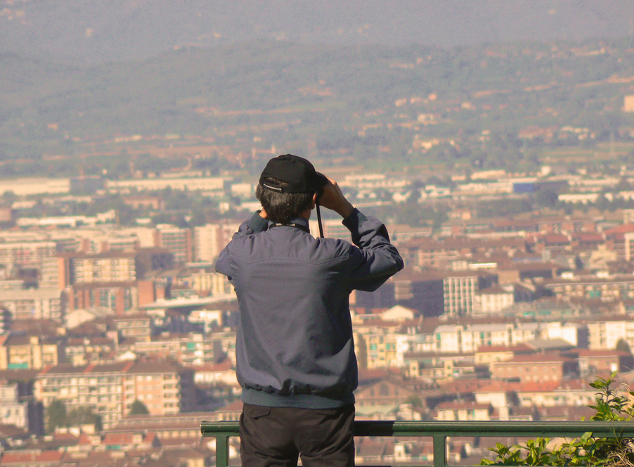 L'uomo che guarda lontano...