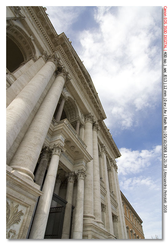 Basilica S.Giovanni - Facciata anteriore 2