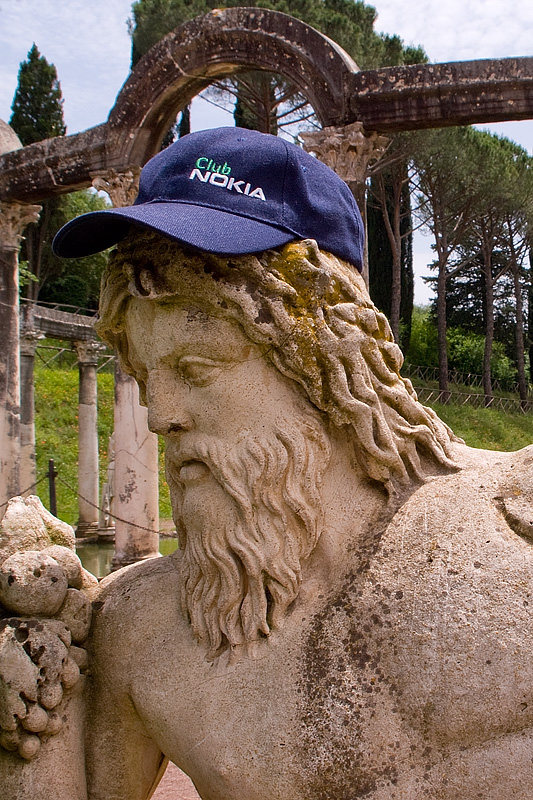 Un cappellino anche per il Satiro