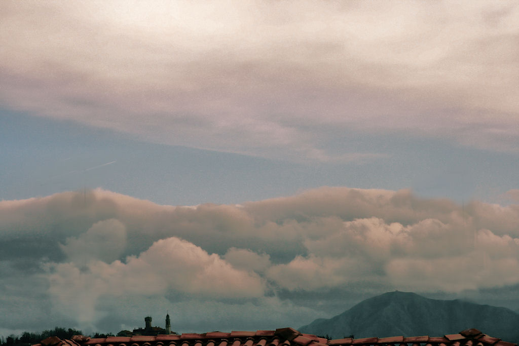 ..NUVOLE..invernali..pioggia o neve...?