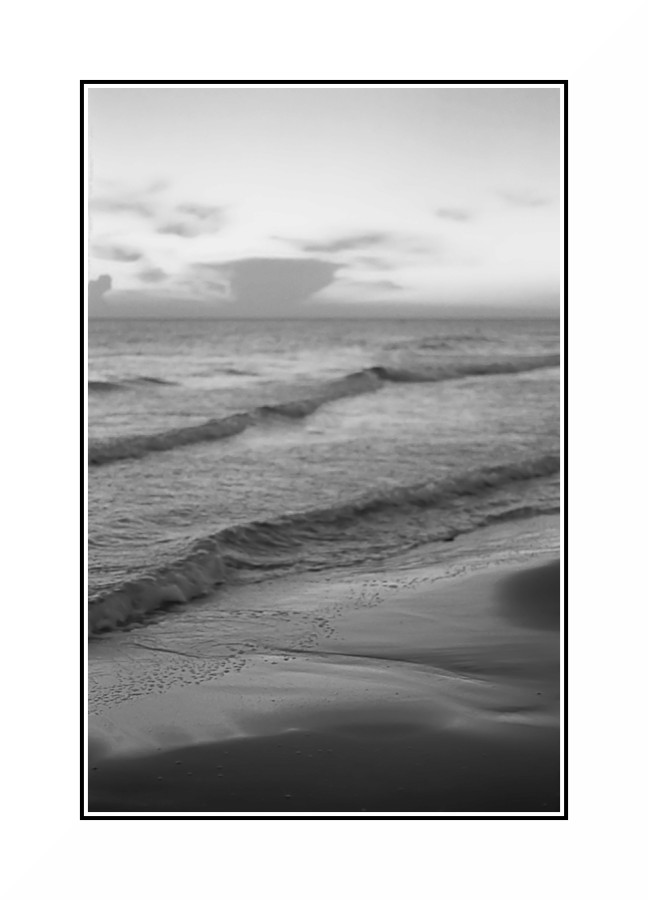 Bianco & Nero con Acqua, Cielo e Sabbia