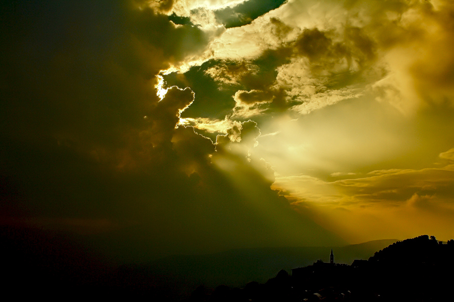 Giornata nuvolosa in montagna