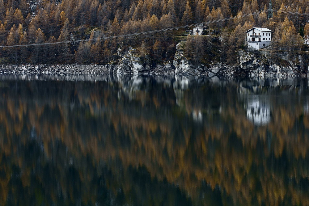 Riflessi sul lago