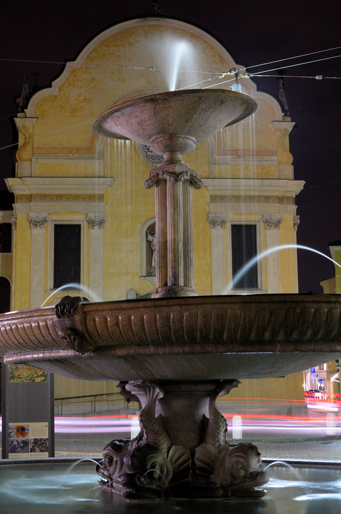 Piazza S.Leonardo Treviso by night