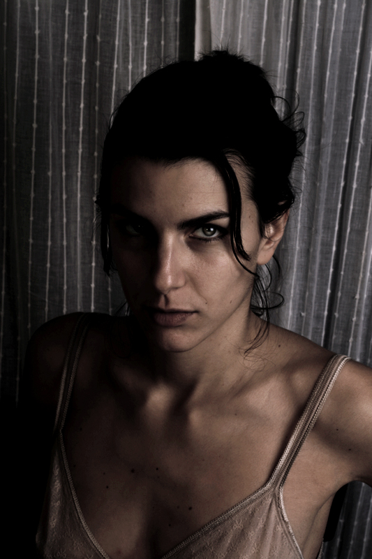 ...Devo darci un taglio...