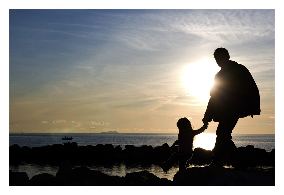 a passeggio, controluce