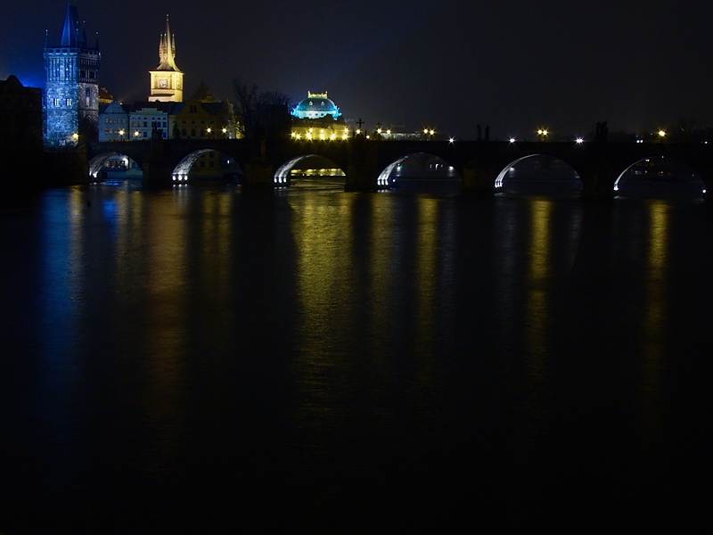 Praga 2007: Notturno sul ponte Carlo