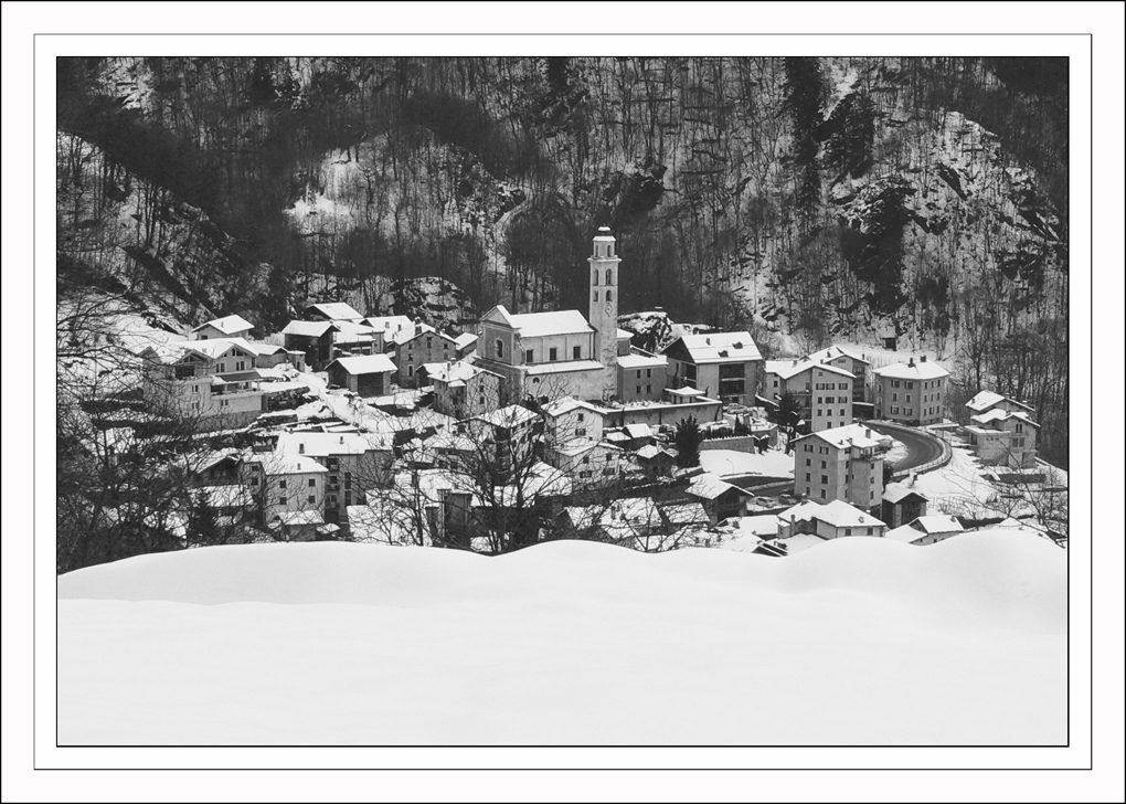 Lontananza nella neve