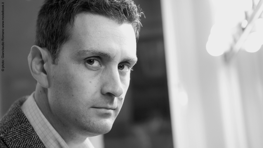 "Figura" maschile, nel CAMERINO, #1, dal Book di F.