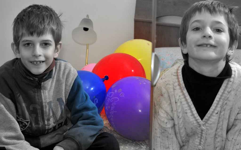 fratelli allo specchio