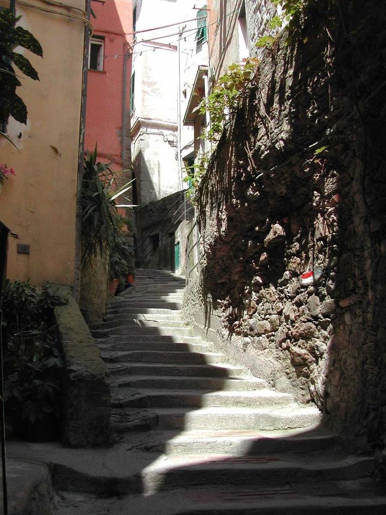 Luci e ombre a Vernazza