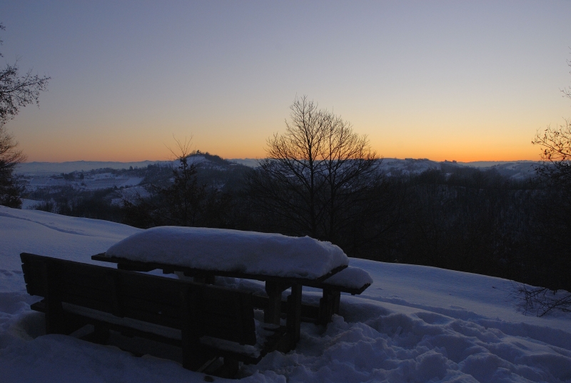 snow chronicles: sunset on the table