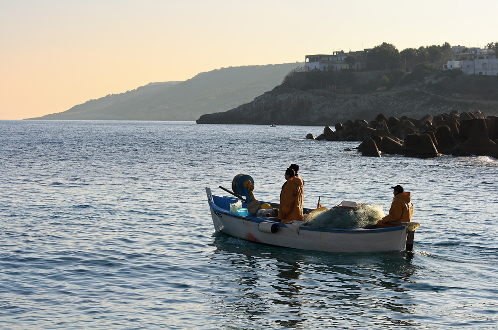 la partenza dei pescatori