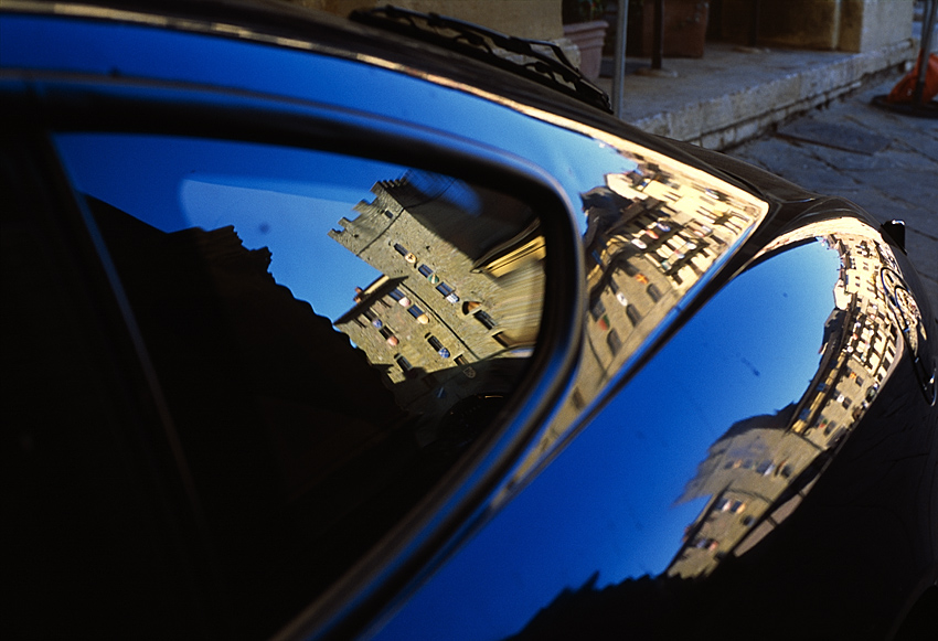 P.zza grande Arezzo, riflessa