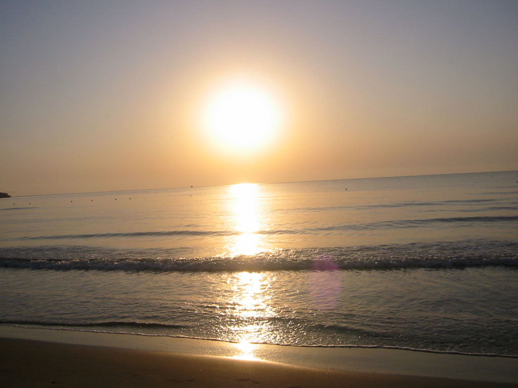 Alba sul mare