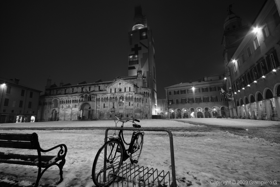 Modena Ghirlandina B N