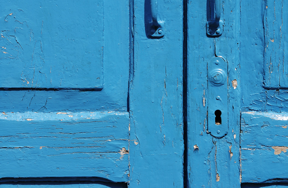 Vecchia porta colorata