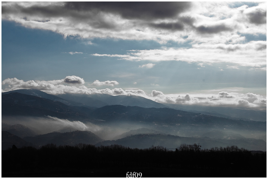 Tono su tono su tono su tono su...