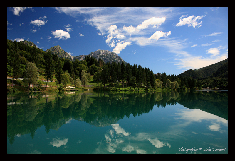 Riflesso del lago Barcis (PN)