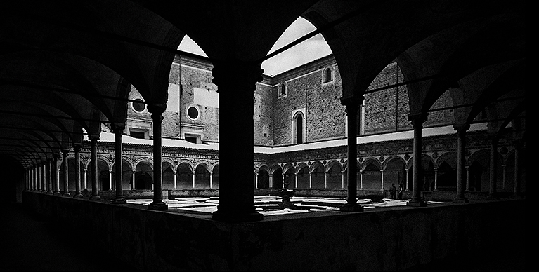 Chiostro. Certosa di Pavia.