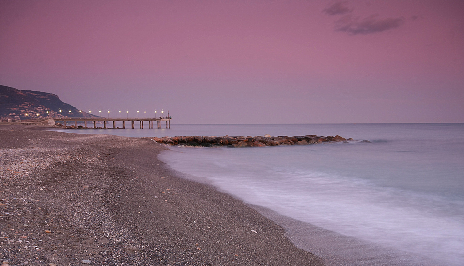 ...MOLO E PONTILE...