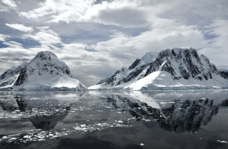 lemaire channel antartica