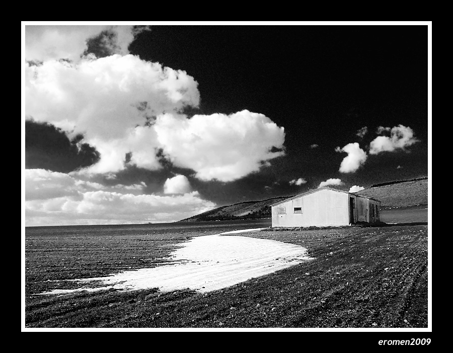 ...ALLA CASA COLONICA...