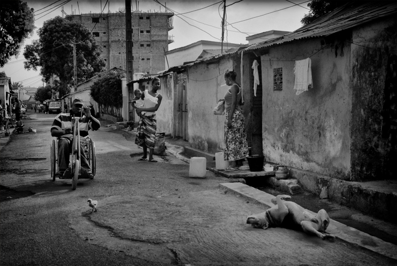 per le strade del quartiere Madina