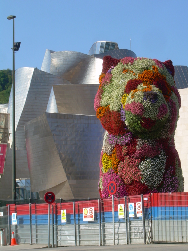 Puppy nel suo recinto