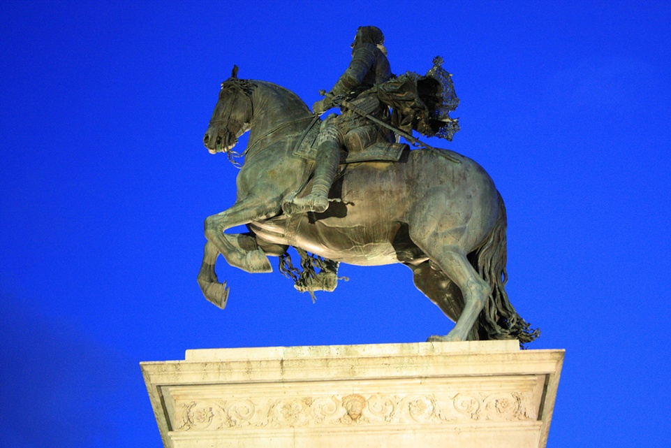 Monumento equestre