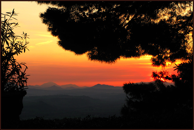Tramonto sulle colline marchigiane