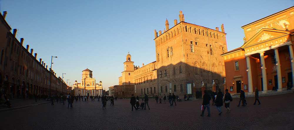 Carpi (MO) - Piazza dei Martiri