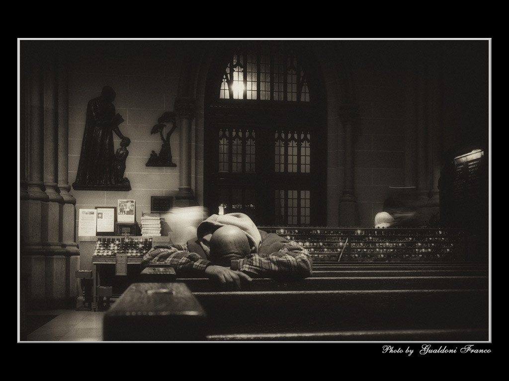Disperazione in St. Patrick Cathedral NY.