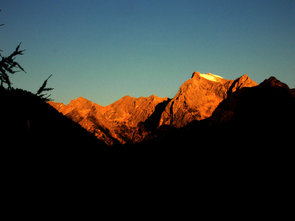 023    300309  Aurora sulla Marmolada