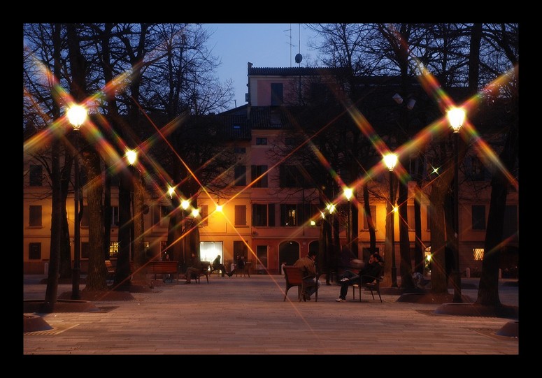 Reggio Emilia di notte 2
