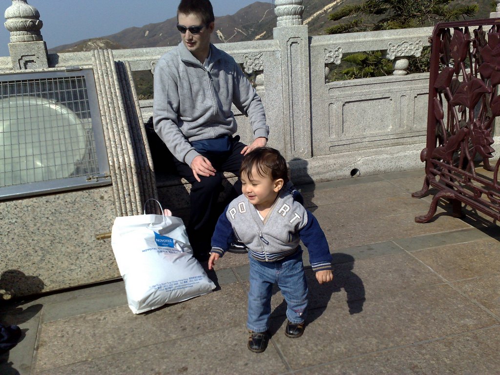 BallandoSottoIlBudda