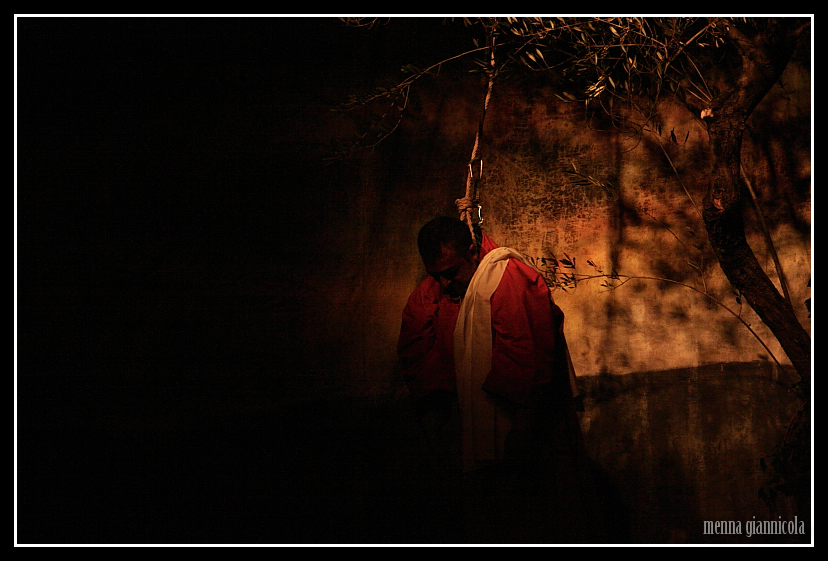 Giuda!....traditore!