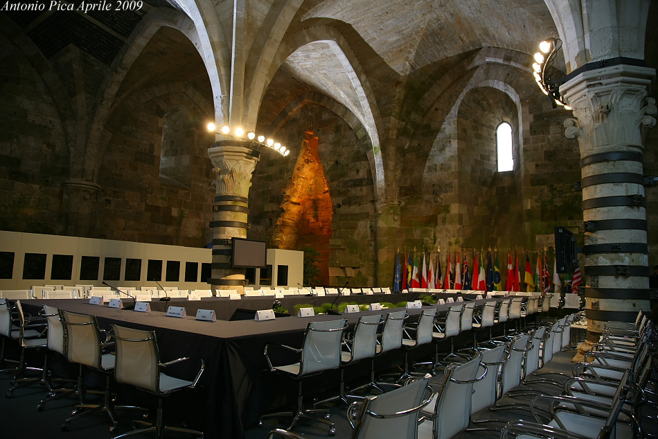 Siracusa Ortigia (Castello Maniace) salone del  G8