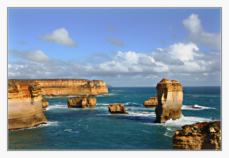 another view of 12 apostoles