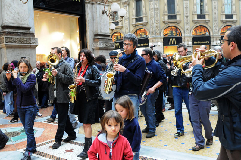 Milano - Manifestazione antifascista 5-4-2009 (2)